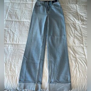 Women’s Hollister Ultra High-Rise Dad Jean 0L